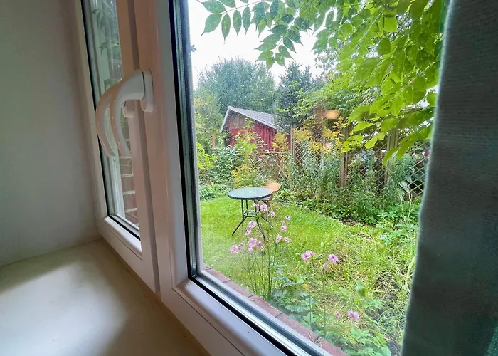 In Bergstedt - Im Gruenen, Nah An Der U-bahn